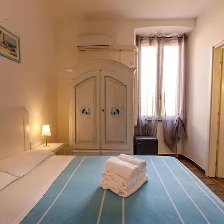 Onlyrooms I - & Quiet Area * Cagliari
