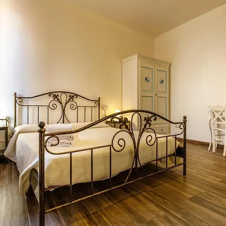 Onlyrooms I - & Quiet Area Penzion